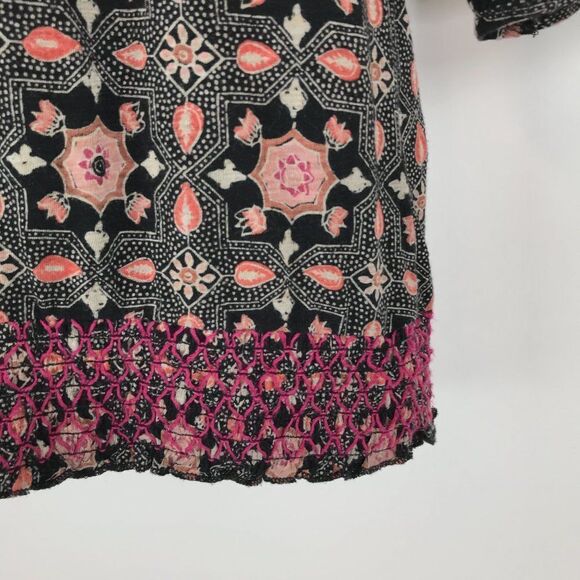 Lucky Brand Circle Diamond Smocked Blouse Women's Size Small Stretch Knit Boho - Picture 2 of 11